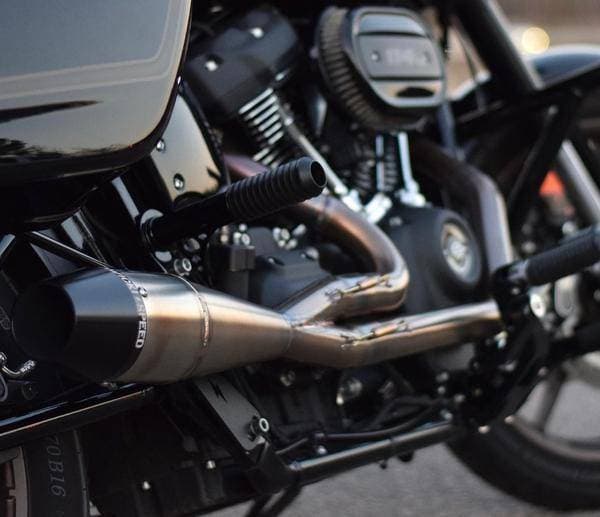 Sawicki Softail M8 Shorty 2 Into 1 Exhaust
