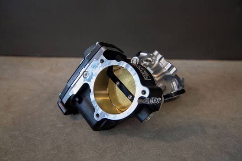 Fuel Moto 65mm Throttle Body with Billet Manifold Milwaukee-8