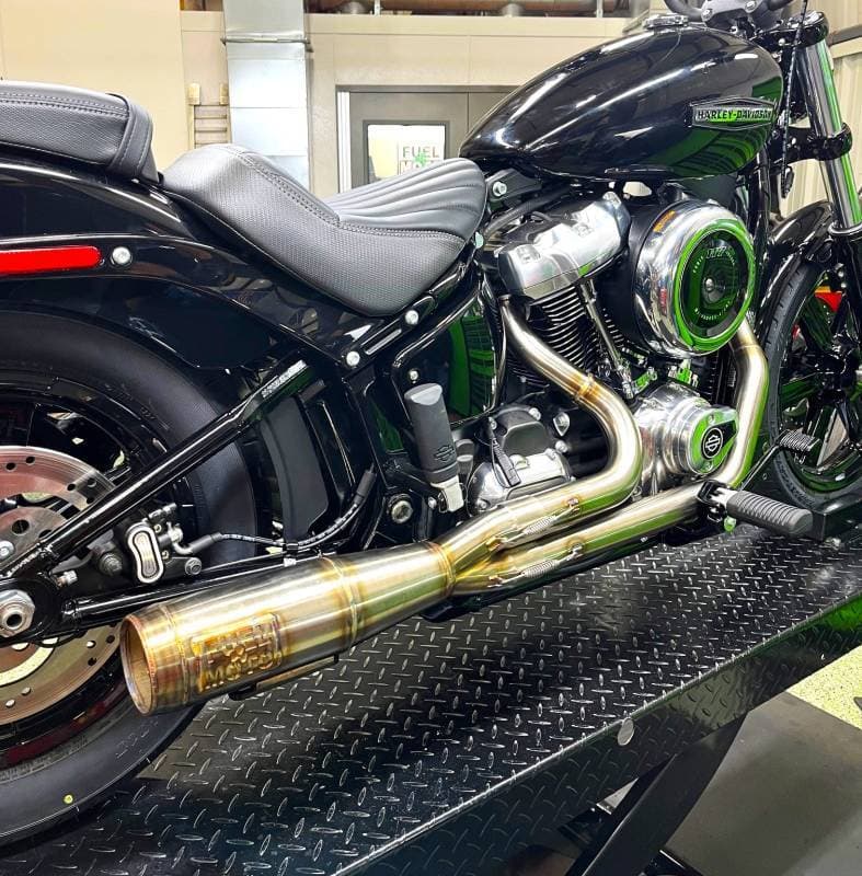 Fuel Moto Contender 2 Into 1 Exhaust Stainless Milwaukee-8 Softail